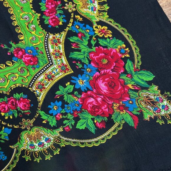 Vintage Ukrainian Black Floral Wool Challis Ethnic Scarf As Found - Picture 8 of 10